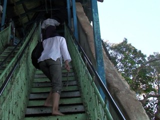 02-staircase1-320x240.jpg 02-staircase1-320x240.jpg