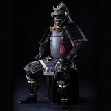 Доспех клана Сатакэ с гербом Гэндзи-мон. XVIII в.