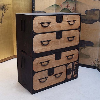 Старинный японский комод