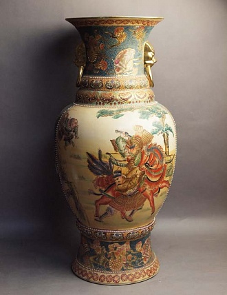 Большая японская ваза "Всадник"