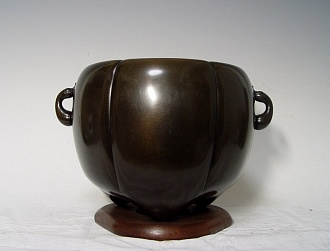 Красивая бронзовая хибачи, Мейджи